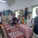 ऑपरेशन सतर्क: बांद्रा टर्मिनस पर 19,000 की अवैध शराब जब्त, तीन आरोपी गिरफ्तार!