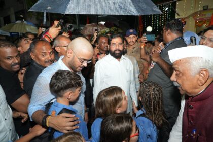 ठाणे में दही हांडी का रोमांच, बारिश के बीच गोविंदा पथकों का जोश; नौ गोविंदा घायल