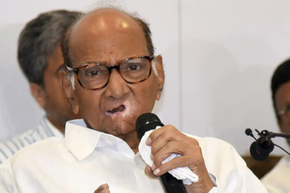 अजित पवार के निधन के बाद शरद पवार के बयानों से महाराष्ट्र की राजनीति में नए सियासी संकेत उभरे।