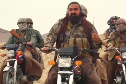 बलूच लिबरेशन आर्मी (BLA) और पाकिस्तानी सेना के बीच बलूचिस्तान में बड़े पैमाने पर झड़पें, कई शहरों में हमले और विस्फोट।