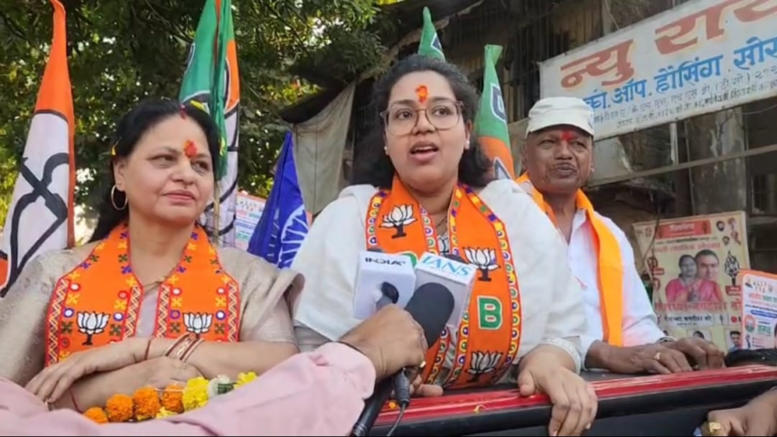 पैनल क्रमांक 13 के उम्मीदवारों की विशाल जनरैली में उमड़ा जनसैलाब, फूल-मालाओं और विजय तिलक के साथ हुआ जोरदार स्वागत।