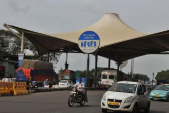 ठाणे अपराध शाखा की यूनिट-1 ने बड़ी कार्रवाई करते हुए कलवा के खारेगांव टोल नाका पर एक कार से 123.640 किलोग्राम गांजा बरामद किया