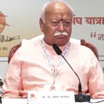 मुंबई में “संघ यात्रा के 100 वर्ष–नए क्षितिज” कार्यक्रम के दौरान आरएसएस प्रमुख मोहन भागवत संघ की भूमिका और विचारधारा पर संबोधित करते हुए।