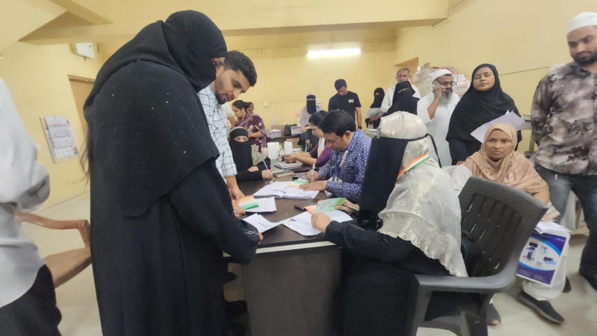 हज यात्रियों के लिए विशेष टीकाकरण व स्वास्थ्य जांच अभियान शुरू, जिले भर के 700 से अधिक जायरीन को अब तक लगाया गया सुरक्षा टीका