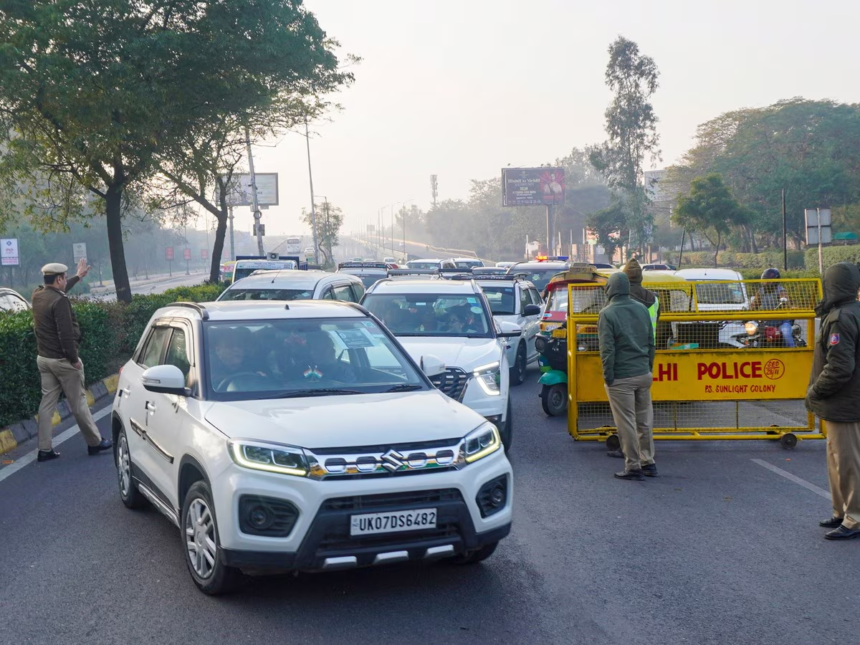 राष्ट्रीय राजधानी दिल्ली में एक बार फिर बम धमाके की धमकियों से मचा हड़कंप