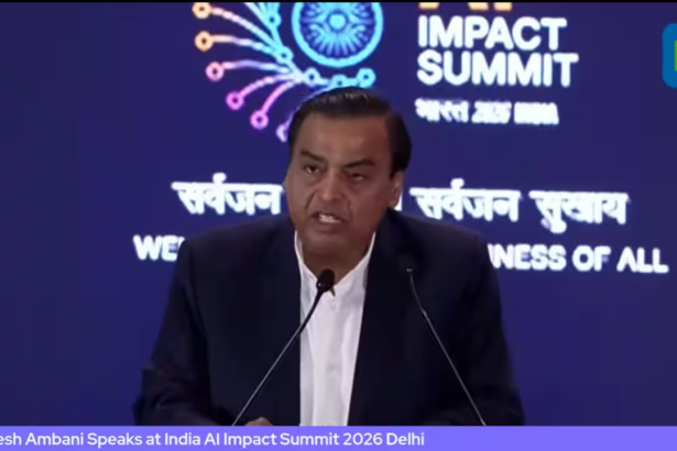 मुकेश अंबानी ने इंडिया एआई इम्पैक्ट समिट 2026 में अगले सात वर्षों में AI क्षेत्र में 10 लाख करोड़ रुपये निवेश की घोषणा की