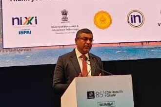 भारत सरकार के इलेक्ट्रॉनिक्स और सूचना प्रौद्योगिकी मंत्रालय के सचिव, आईएएस, एस. कृष्णन ICANN85 कम्युनिटी फोरम को संबोधित करते हुए।