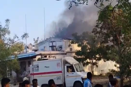 नागपुर में डेटोनेटर बनाने वाली फैक्ट्री में भीषण धमाका, 17 कर्मचारियों की मौत और 18 घायल; सुरक्षा मानकों और लाइसेंस की जांच शुरू।