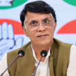 घरेलू एलपीजी सिलेंडर 60 रुपये और कमर्शियल सिलेंडर 115 रुपये महंगा होने के बाद पवन खेड़ा ने मोदी सरकार पर हमला बोला।