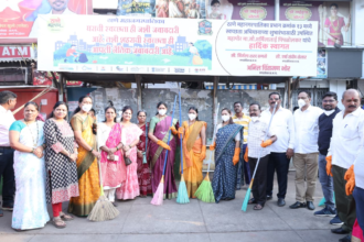 ठाणे में मेयर शर्मिला पिंपलोलकर के नेतृत्व में वार्ड नंबर 13 में मनपा और स्थानीय नागरिकों ने बड़े पैमाने पर सफाई अभियान चलाया।