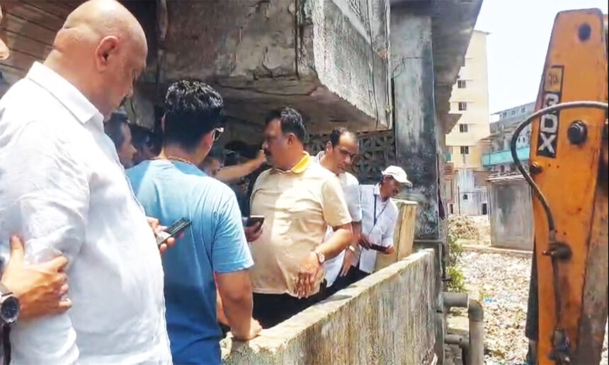 Mayor Inspects Nullah Cleaning Operations