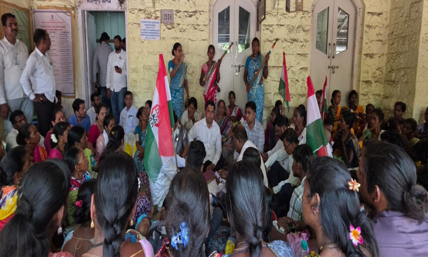 Shramjeevi Sanghatana Protest