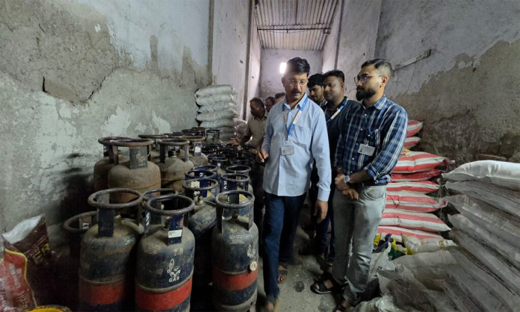 Illegal Gas Cylinders Seized