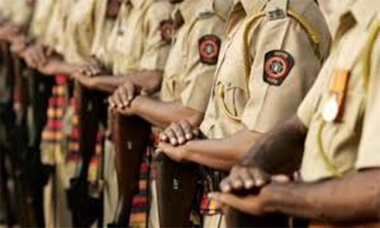 Mumbra Police's Bold Action