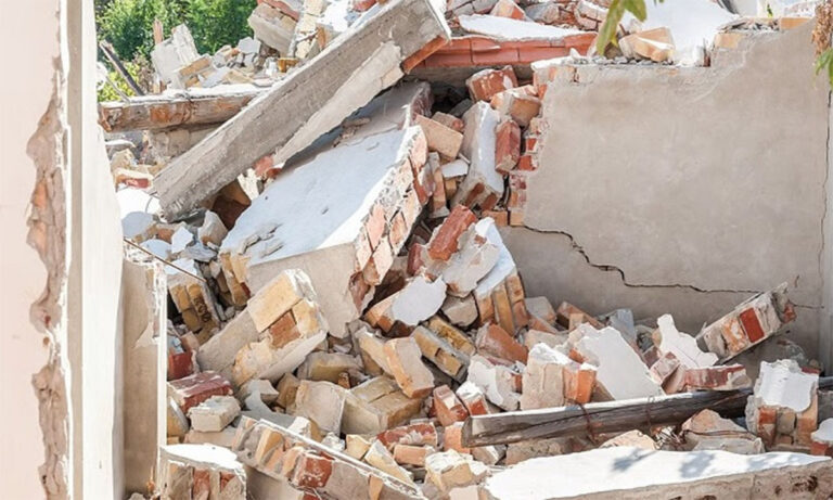 Thane Building Collapse