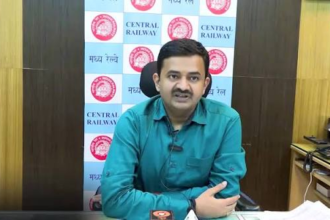 मध्य रेलवे के मुख्य जनसंपर्क अधिकारी डॉ. स्वप्निल नीला ने बताया कि लोनावला-कर्जत सेक्शन में भूस्खलन के बाद सुरक्षा को प्राथमिकता देते हुए ट्रेनों का संचालन नियंत्रित किया जा रहा है। रेलवे की टीम मौके पर मरम्मत और बहाली कार्य में जुटी हुई है।