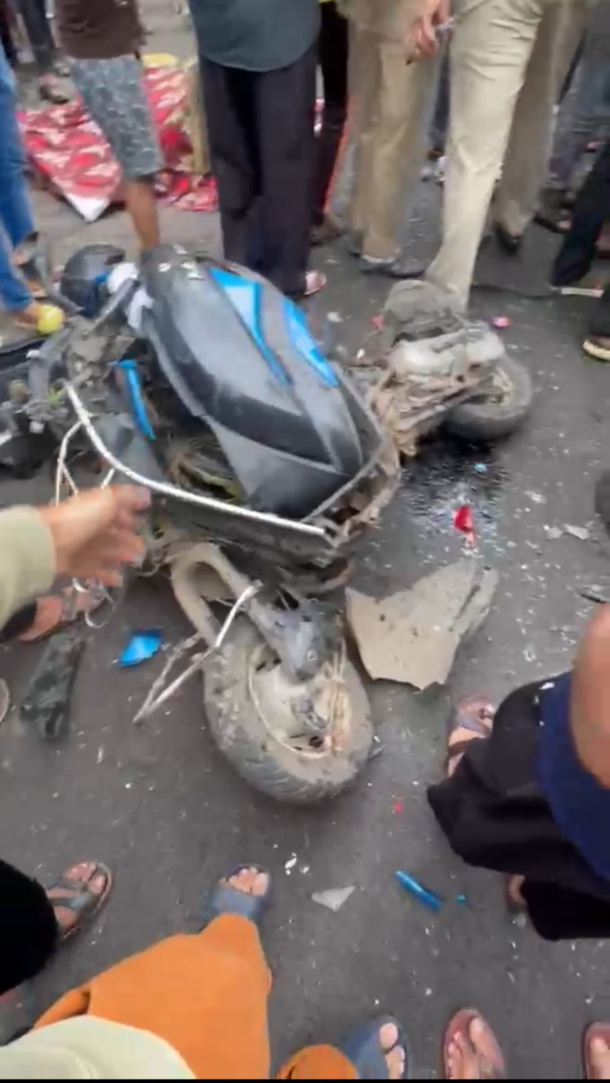 Speeding Electric Car Runs Amok in Navi Mumbai's Taloja Phase-1, One Dead, 12 Injured