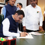 Murji Patel Raises Marol Police Housing Issue