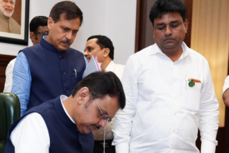 Murji Patel Raises Marol Police Housing Issue