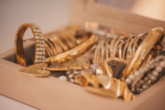 Man Held for ₹7 Lakh Fake Gold Fraud