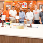नरेश म्हस्के ने कहा कि अब तक यह स्पष्ट नहीं किया गया है कि इस परियोजना से स्थानीय लोगों को कितने रोजगार मिलेंगे, शहर को क्या प्रत्यक्ष लाभ होगा और क्षेत्र के विकास में इसका वास्तविक योगदान क्या रहेगा